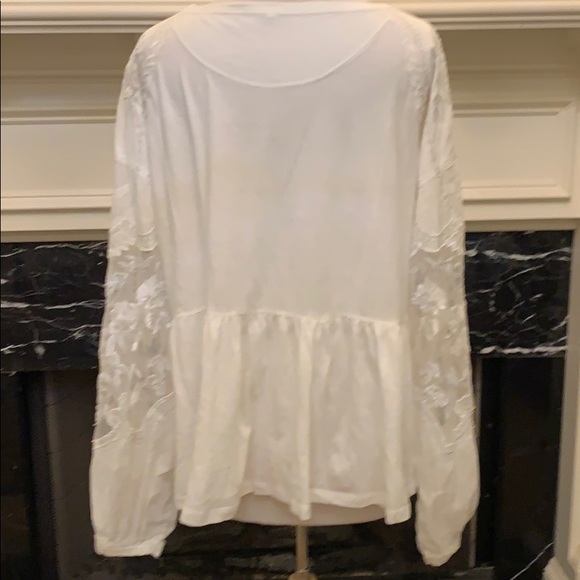 NWOT Free People off wht w/lace top - Picture 4 of 6